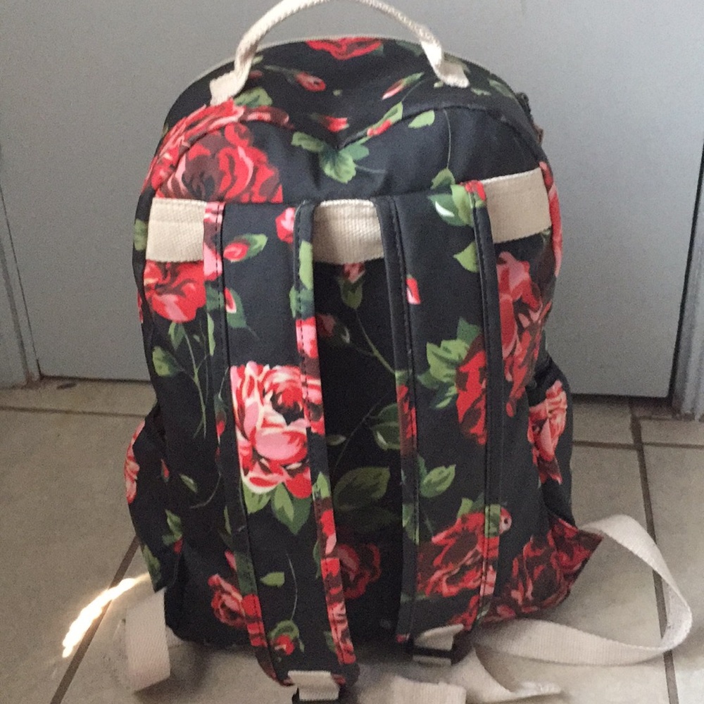 Backpack - Picture 3 of 9